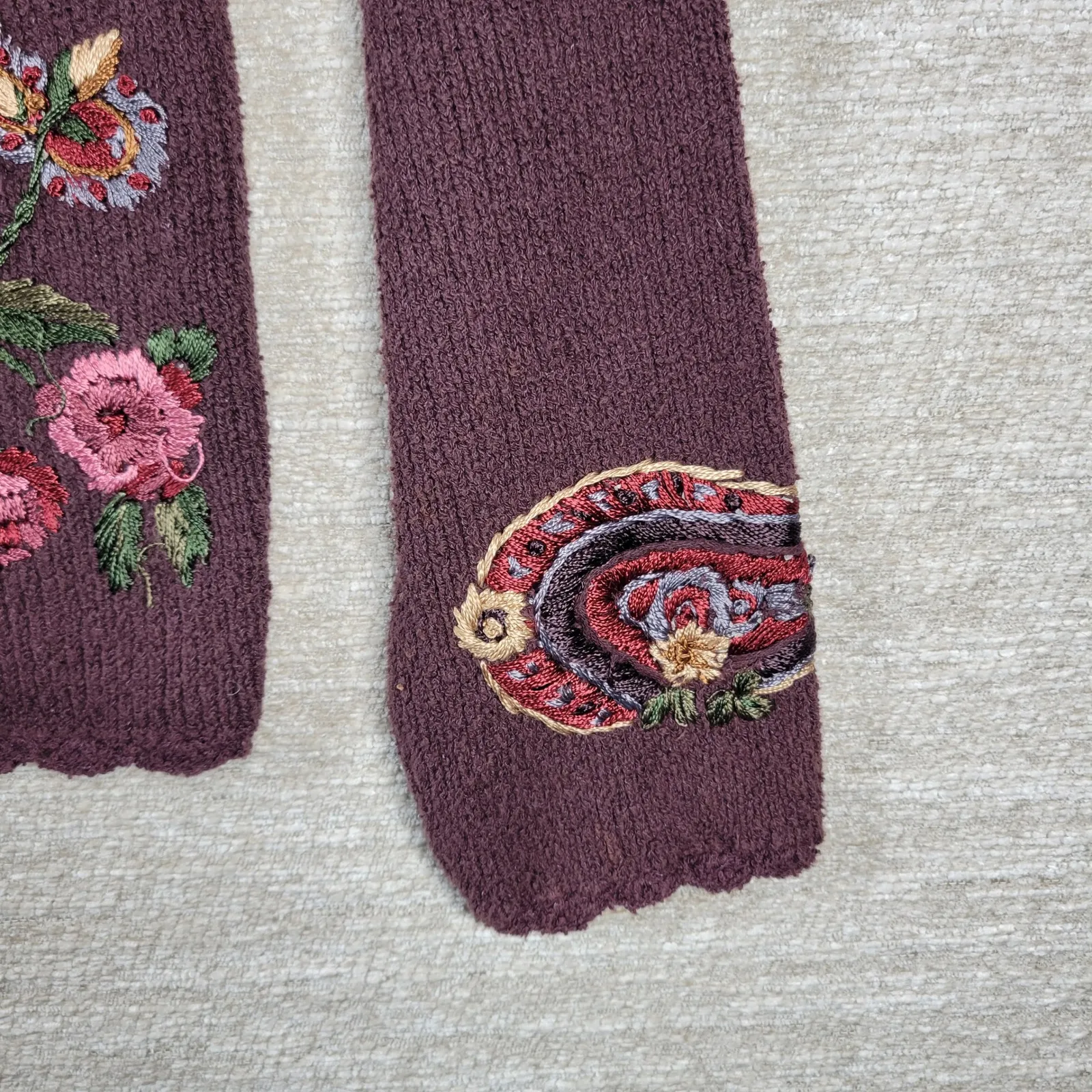 Vintage Eagles Eye Cardigan Sweater Womens M Maroon Embroidered Floral Paisley Purple Size undefined - Image 7