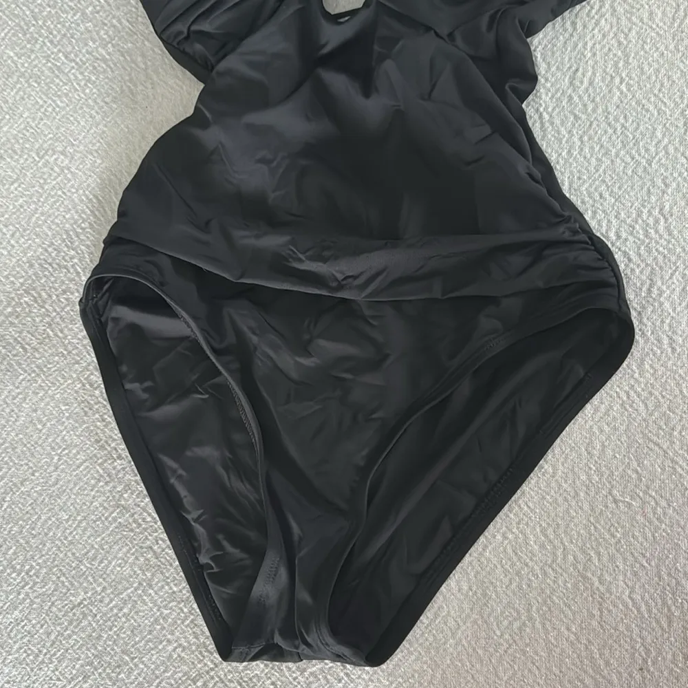 La Blanca Women's Island Goddess Twist Keyhole One Piece Swimsuit, Size 4, $115 - Image 8