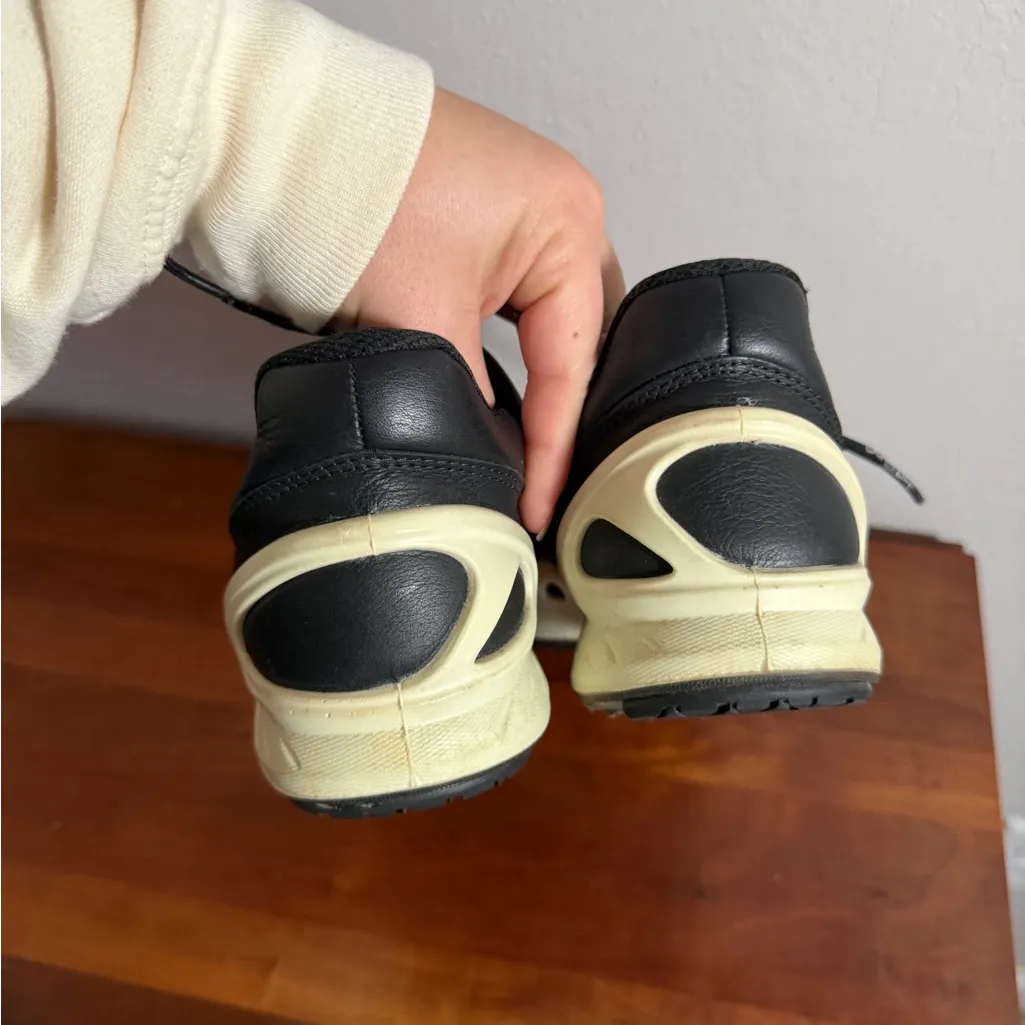 Ecco Biom Fjuel Black White Mesh Lace Up Sneaker Athletic Womens 41 Casual - Image 5