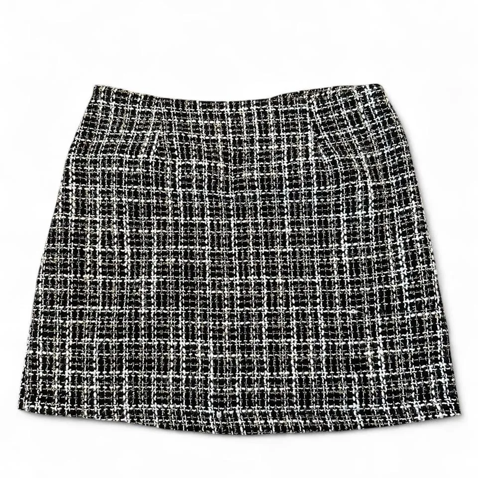 Flying Tomato Black and White Tweed Mini Skirt with Pearl Accents Size M - Image 5