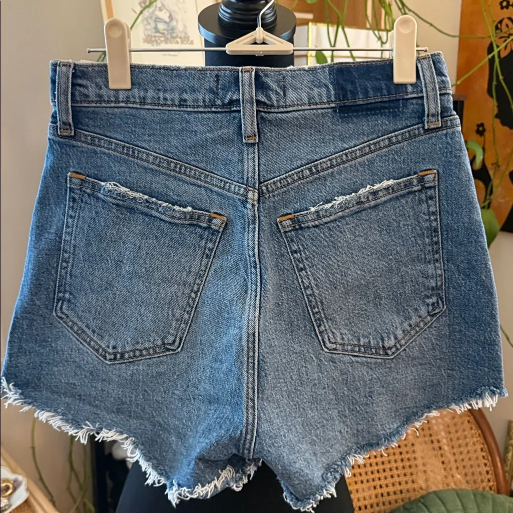 NWT Abercrombie & Fitch Curve Love The Mom High Rise Denim Jean Shorts - Image 2