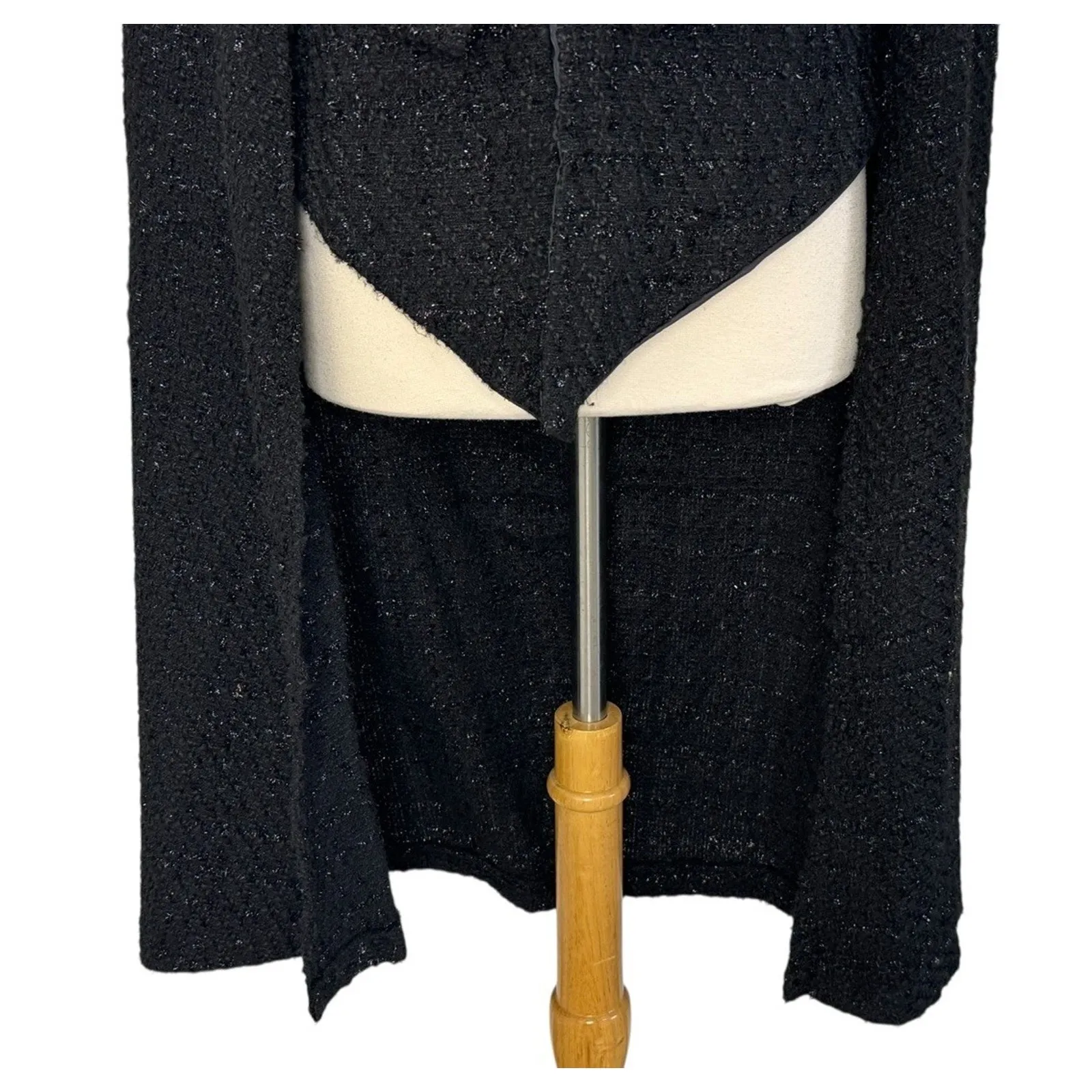 Spirit Halloween CRUELLA DE VIL De Vil Cape Jacket Vest Glitter Woven Dramatic S - Image 5