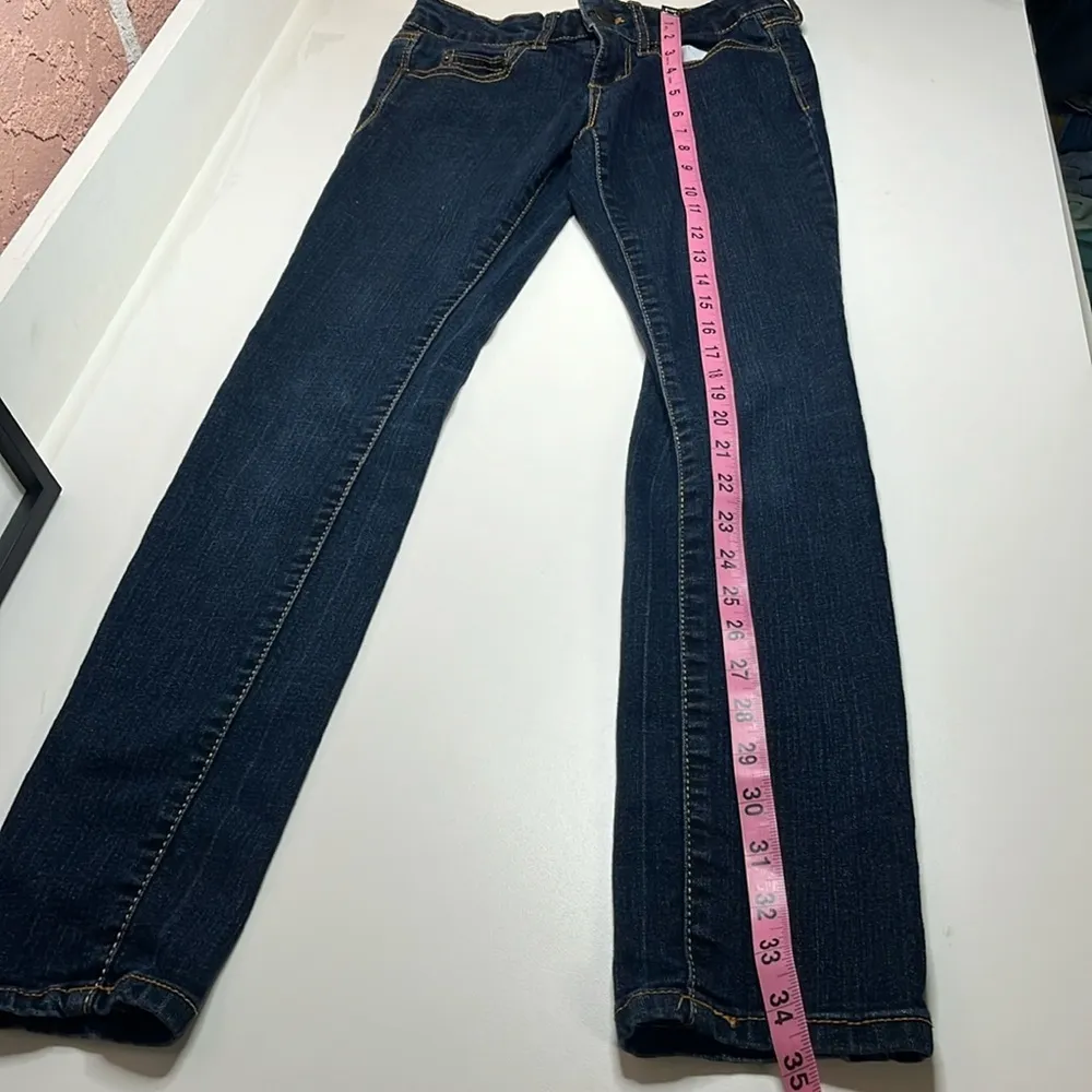 SO skinny dark wash jeans juniors size 1 xs gold orange stitch belt loops - Image 7