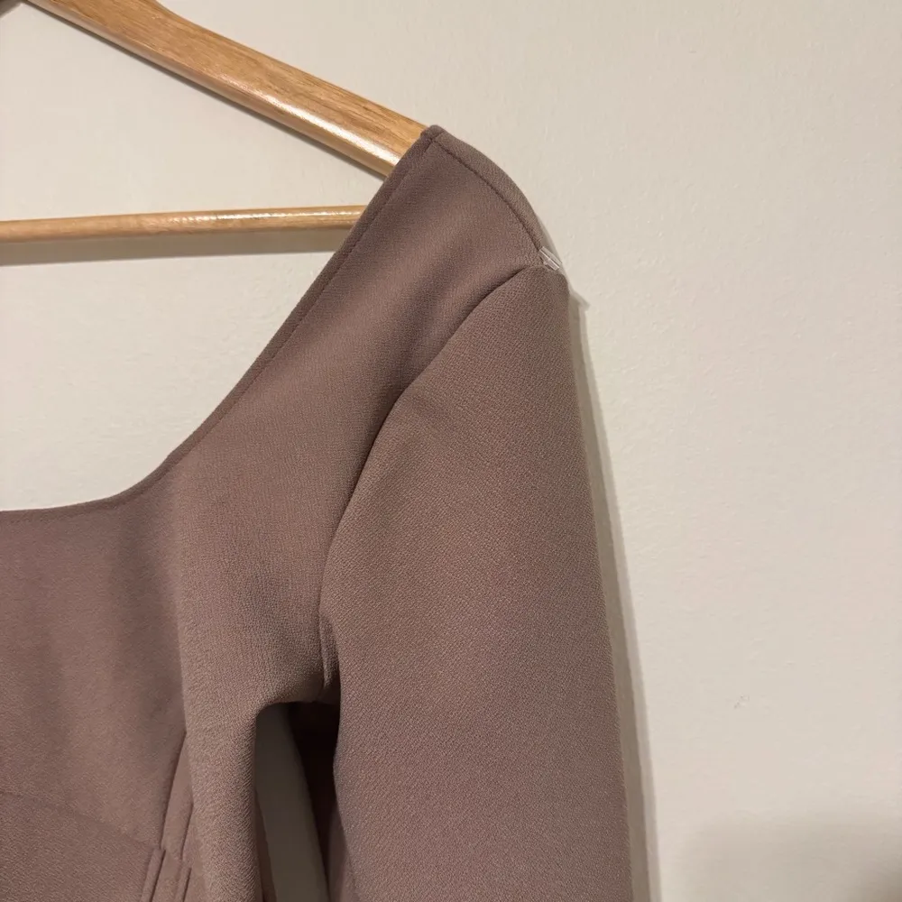 Abercrombie & Fitch Long Sleeved Corset Scoopneck Top Size Small Brown Contour - Image 5