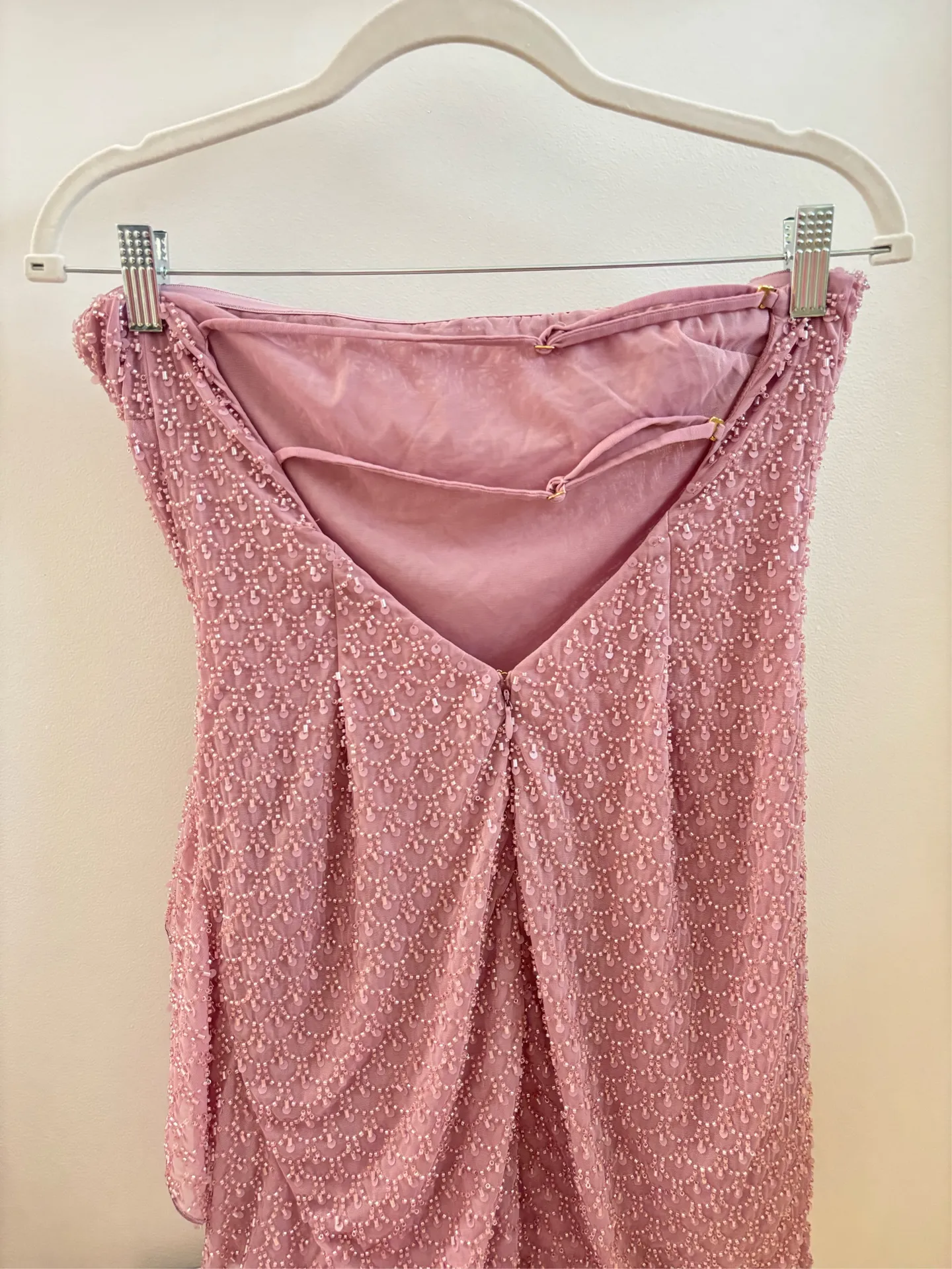 Oh Polly: Embellished Ruffled Cowl-Neck Bandeau Mini Dress in Mauve - Image 4