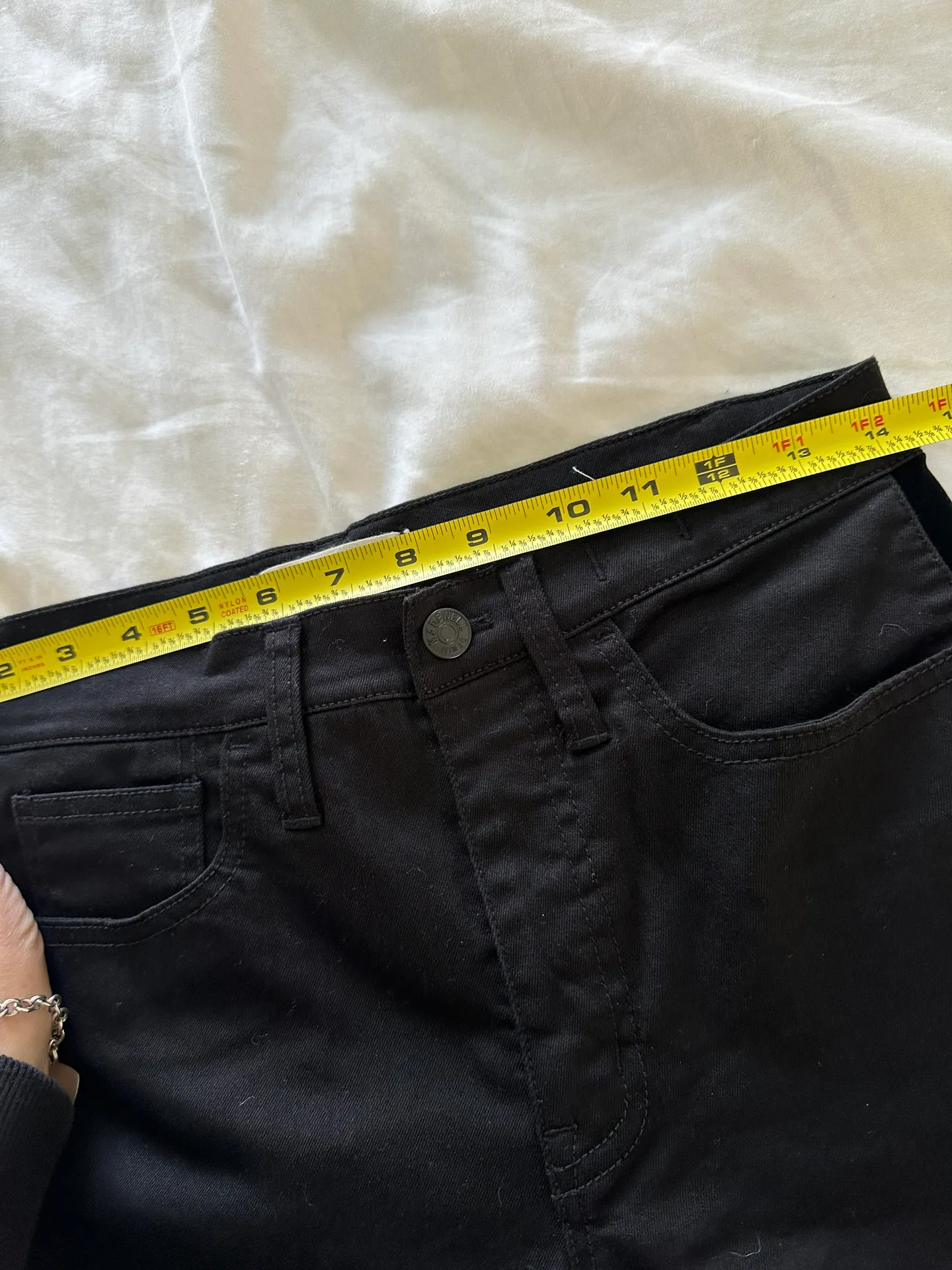 9" Mid-Rise Skinny Jeans: Velvet Tuxedo Stripe Edition size 28 - Image 6