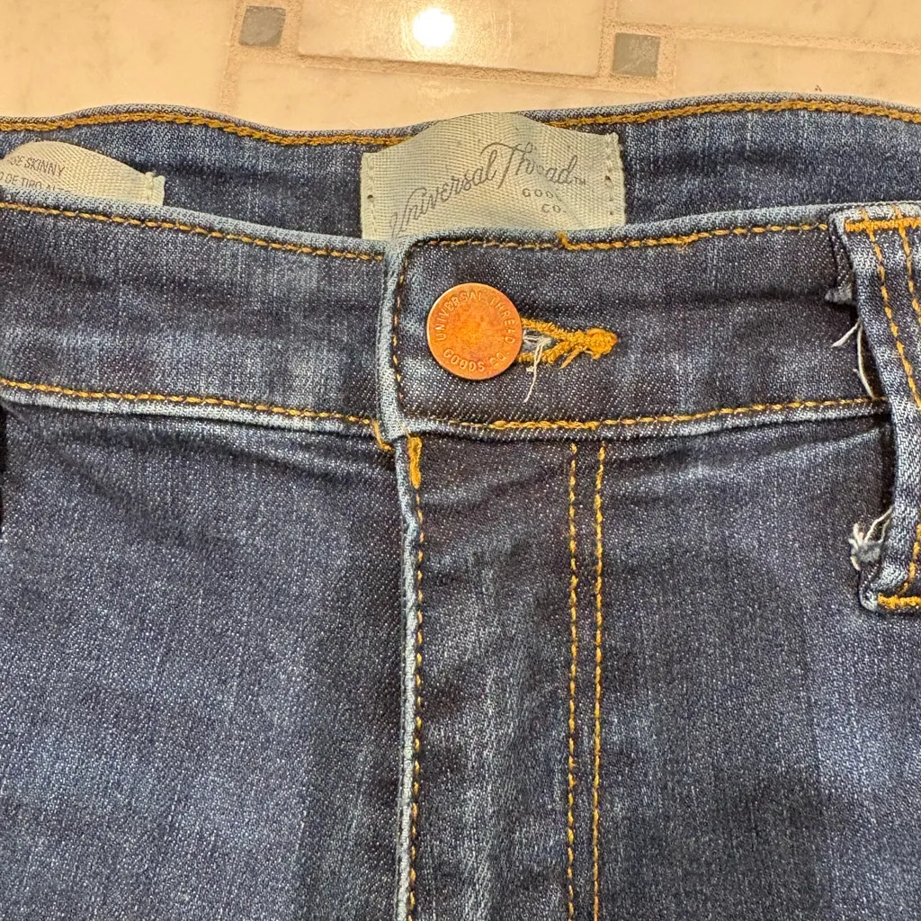 Universal Thread Women's High-Rise Skinny Jeans - Image 3