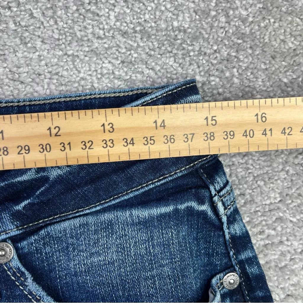 Silver Jeans Suki Shorts Women's 29 Blue Low Rise Relaxed Distressed Dark Wash - Image 6