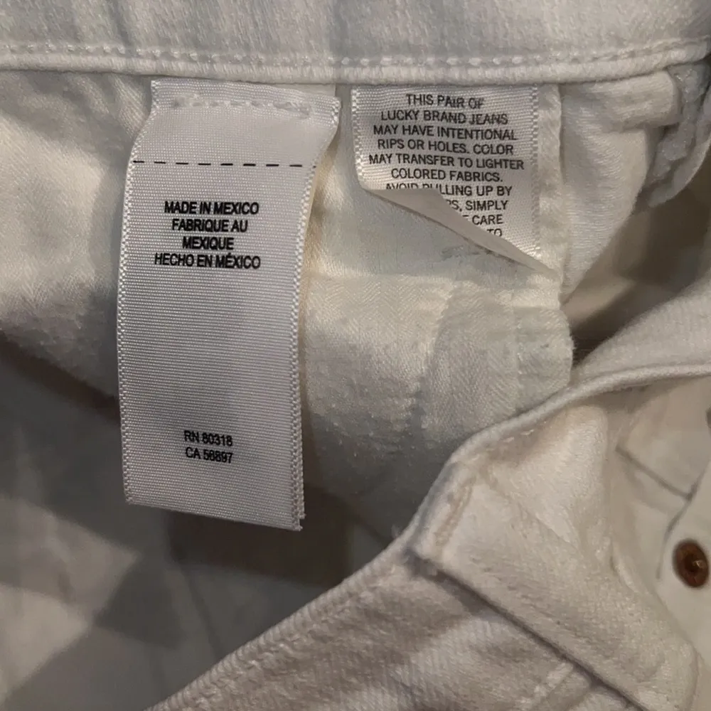 Lucky Brand White‎ Charlie Pencil Capri Jeans Size 8/29 - Image 10