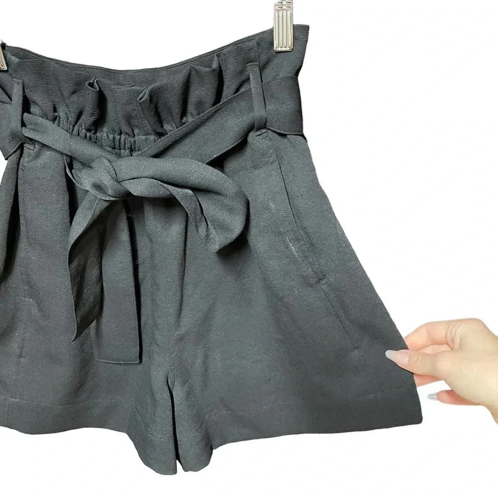 Aritzia Wilfred‎ Paperbag Shorts in Black Size 2 - Image 5
