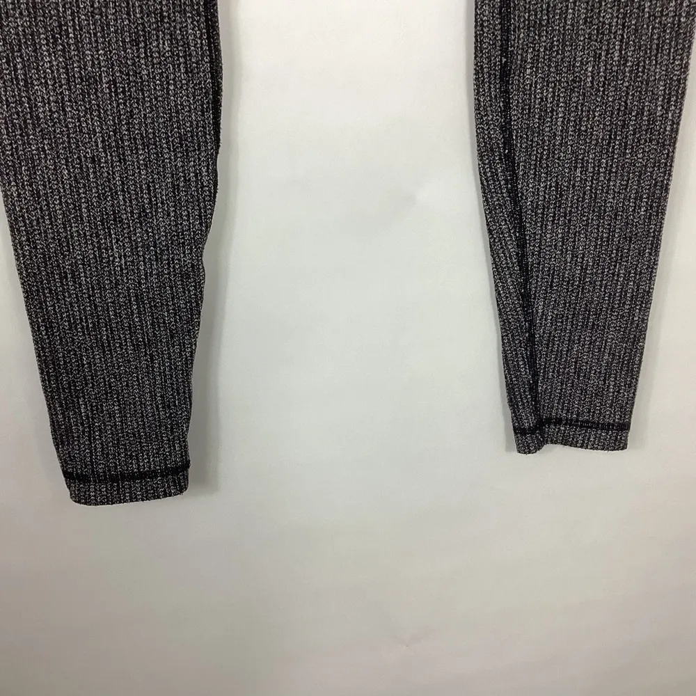 Wunder Under Leggings Size 6 - Image 6