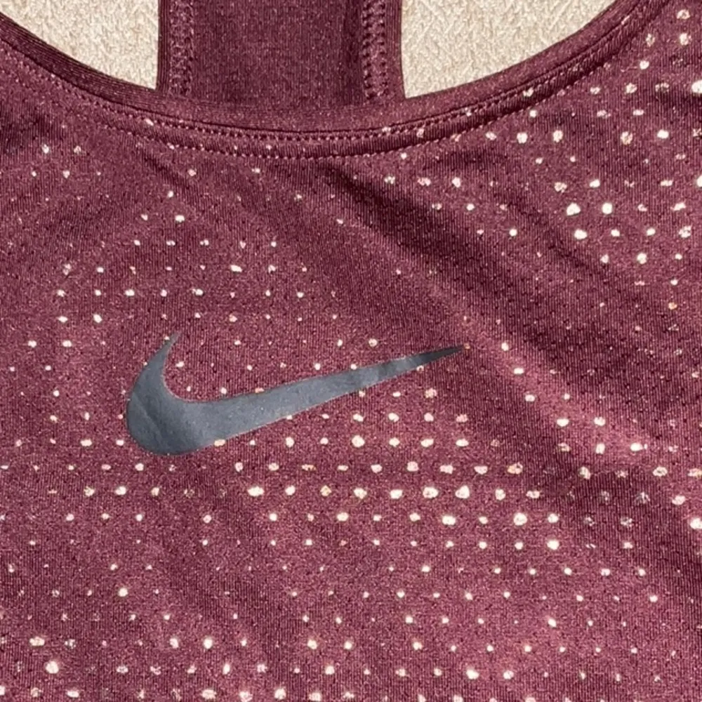 Nike Red Sleeveless Athletic Tank Top - Image 2