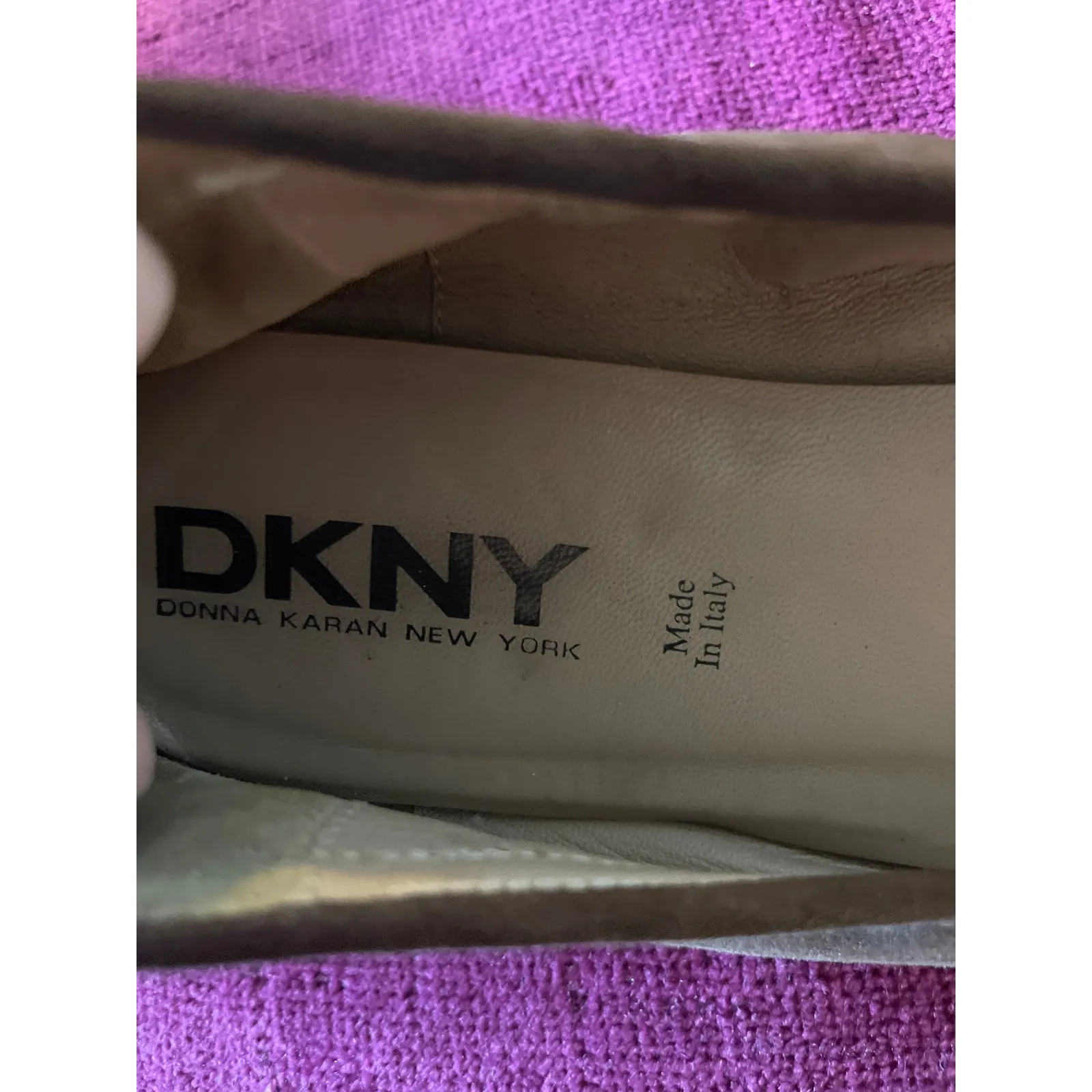 DKNY Brown Suede Ballet Flats Made in Italy Size 38.5 8.5 Shoes Comfy Luxury - Image 3