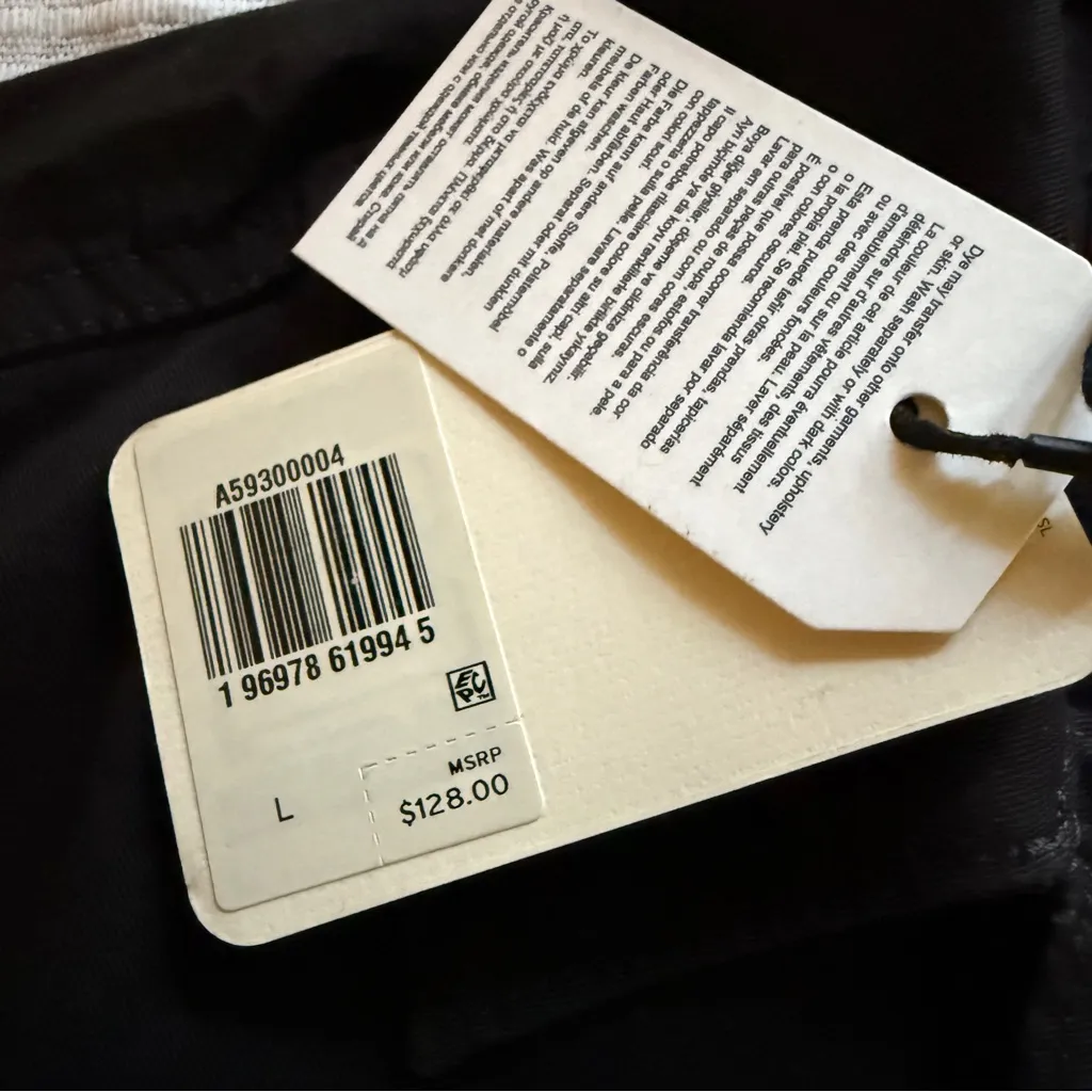 Levi’s Iconic Jumpsuit NWT - Image 13