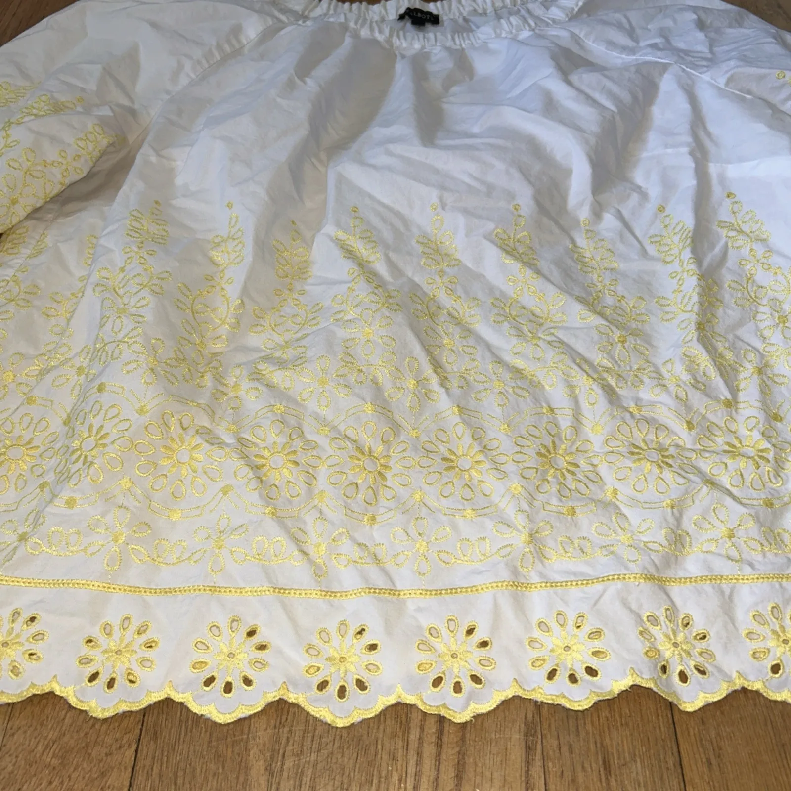 TALBOTS ~ YELLOW & WHITE EYELET EMBROIDERED BLOUSE TOP Women's‎ L Elastic Neck - Image 3
