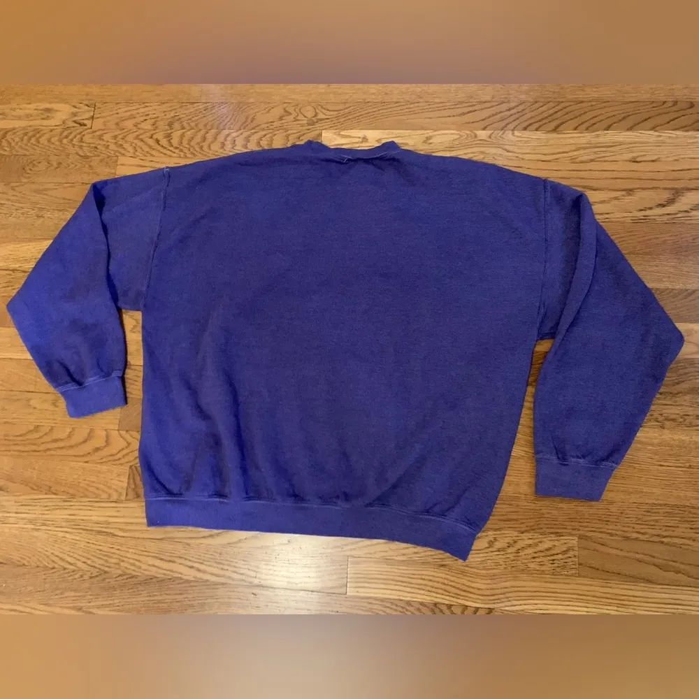 NWOT Women's Preppy Smiley Face very oversized Sweatshirt size S/M - Image 8