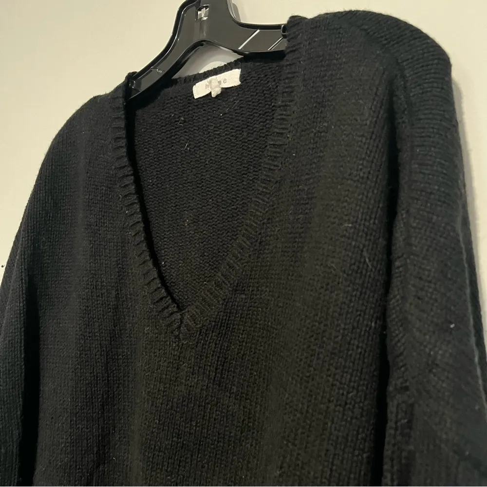 H One Black Knit Oversized Vneck Pullover Sweater Size L Comfy Cozy - Image 6
