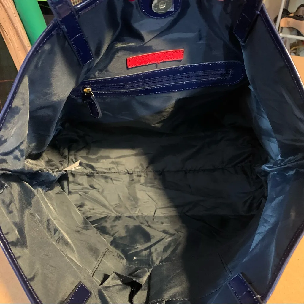 TOMMY HILFIGER PINK, BLUE AND OFF WHITE STRIPED CANVAS & FAUX LEATHER TOTE BAG - Image 10