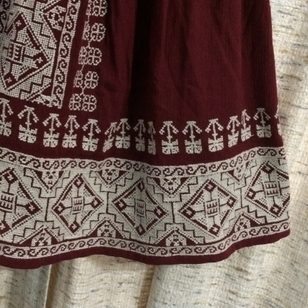 Tularosa  Fiona Embroidered Off The Shoulder Drop Waist Dress In Mulled Wine - Image 4