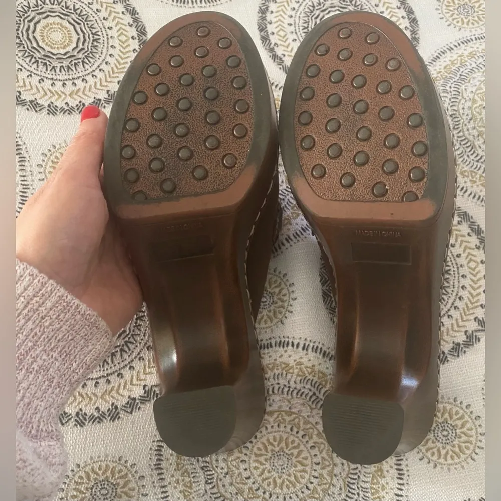 Vtg Nicole Womens 6M Brown Markie Suede Chunky Clogs Mules Tassel Boho Size 6 - Image 7