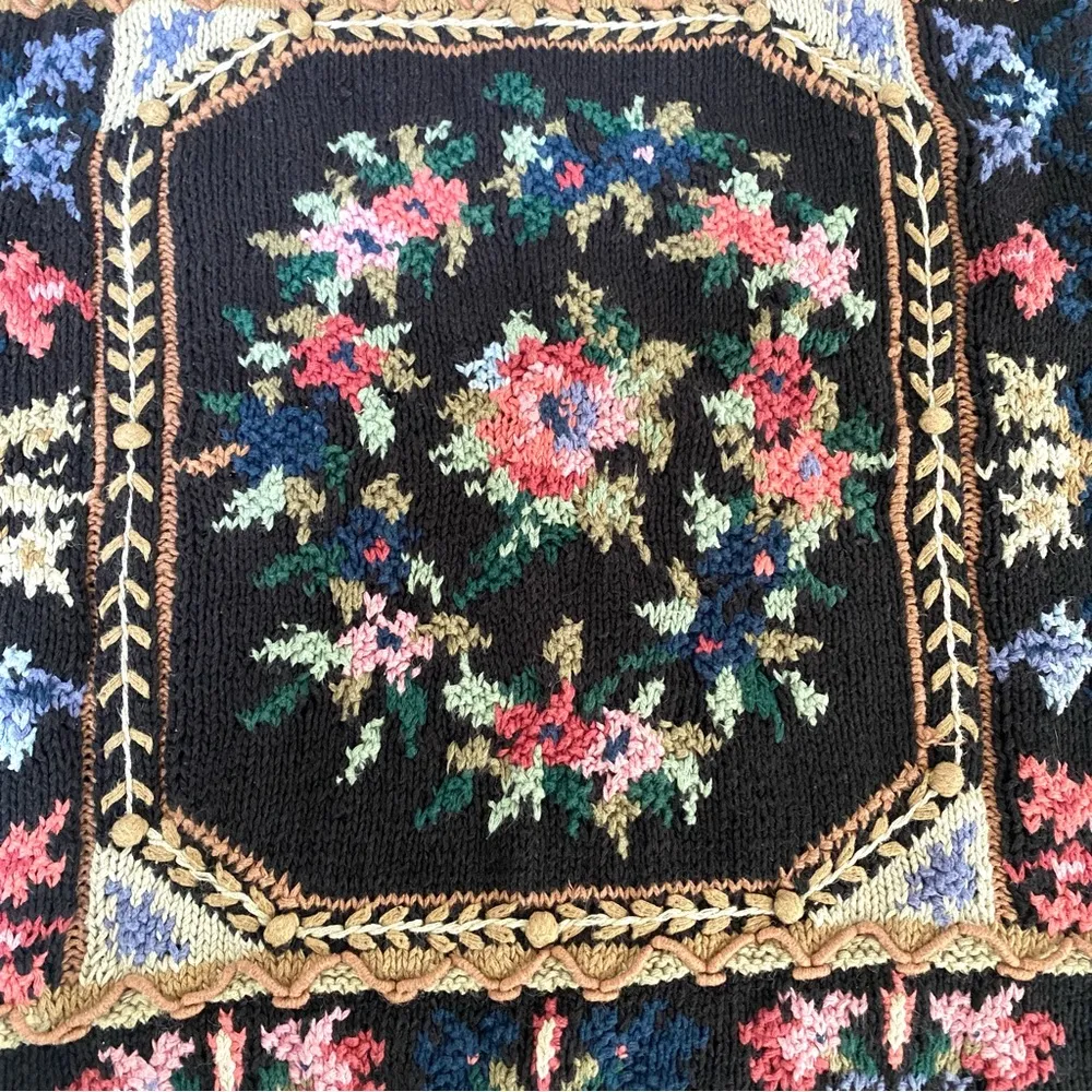 Vintage 1990s 90s Casual Corner Floral Knitted embroidered Crewneck Swea… Black Size M - Image 7