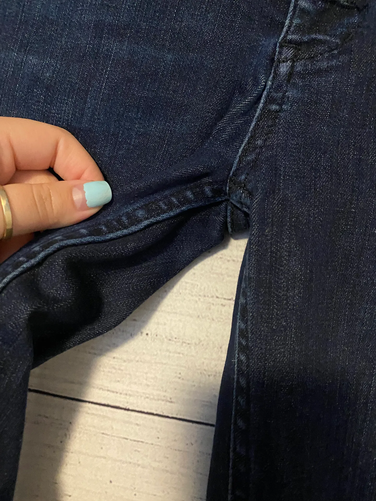 Dark Wash High Wasted Jeans - Image 4