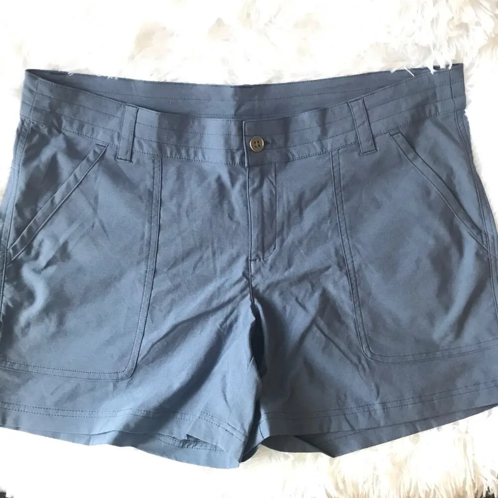 Columbia Women's blue Pilsner Peak Shorts - Image 2