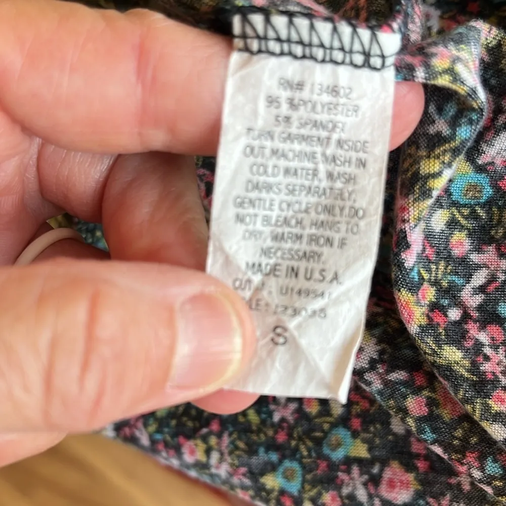 Black Floral Knit Glowy Tank - Image 3