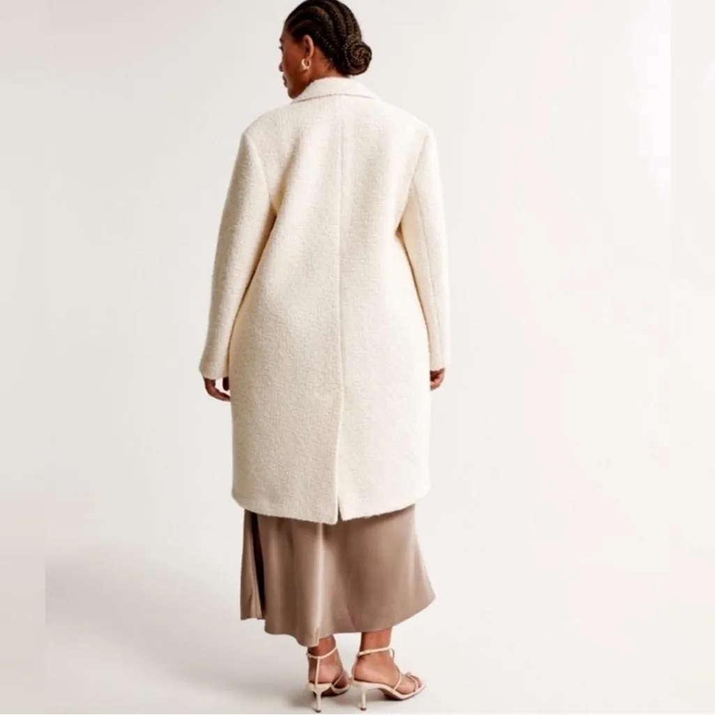 Abercrombie and Fitch A&F Wool Blend Dad Coat in Cream Size: LT - Image 2