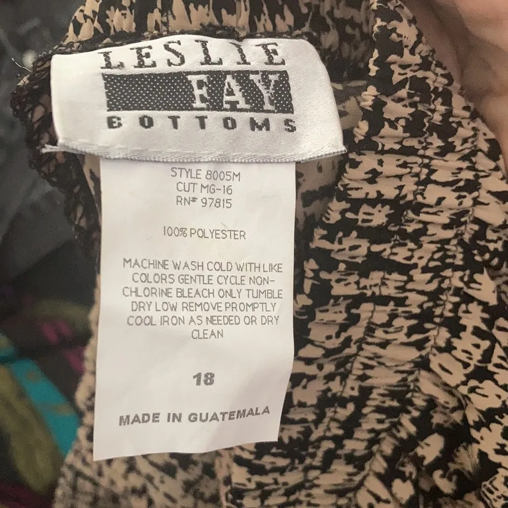 FINAL MARKDOWN Ladies’ Leslie Fay Skirt (18) - Image 4