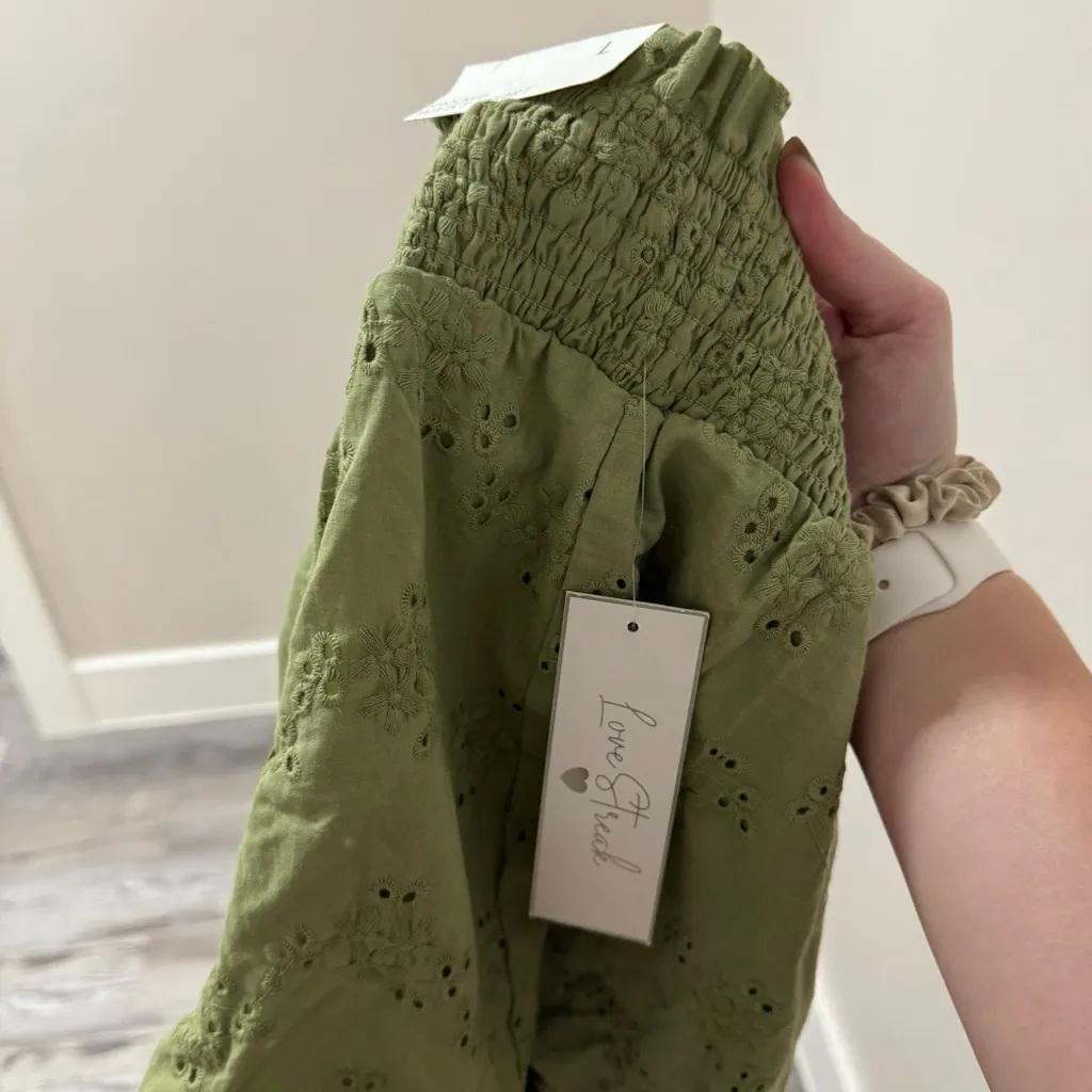 Love Streak High Waist Green Lace Shorts with‎ Elastic Waistband Size Large - Image 4