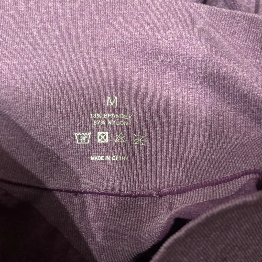 NVGTN Violet Curve Seamless Leggings Medium High Waist Gym Fitness Activewear - Image 5