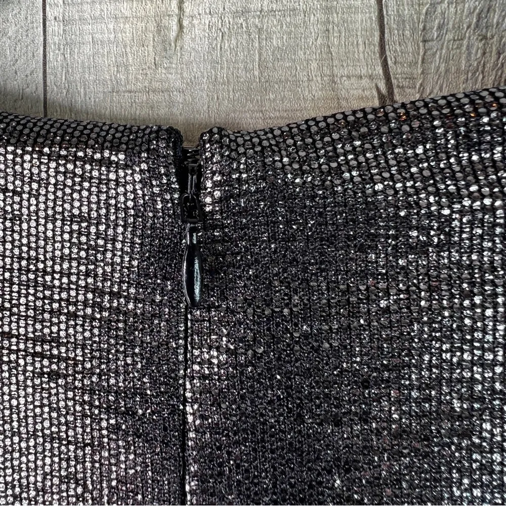 Adrianna Papell Sz 2 SilverGray Metallic Surplice Peplum Long Sleeve Tul… - Image 9