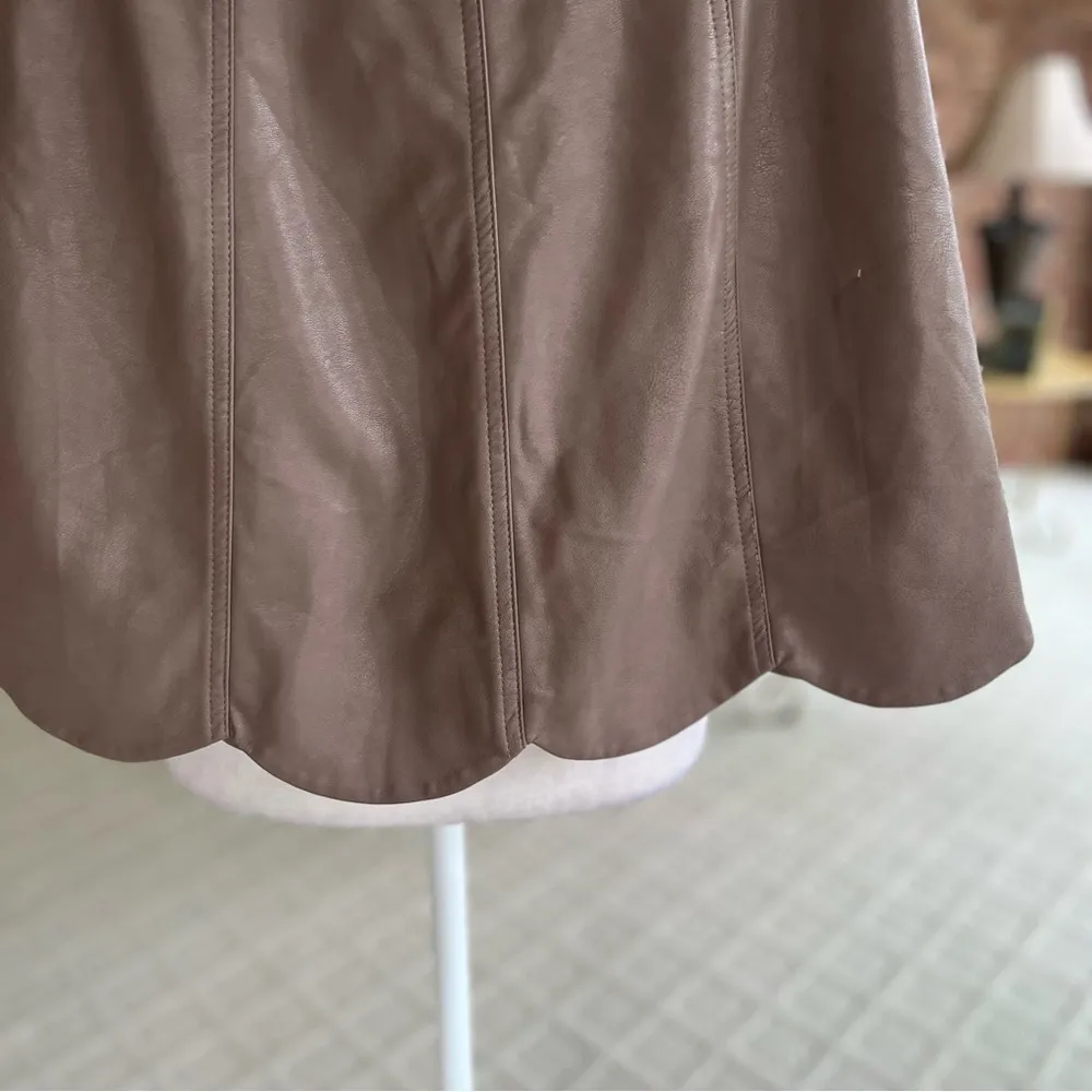 HYFVE Skirt Faux Leather Scalloped Hem Mini Preppy Trendy Work Party Vegan S - Image 7