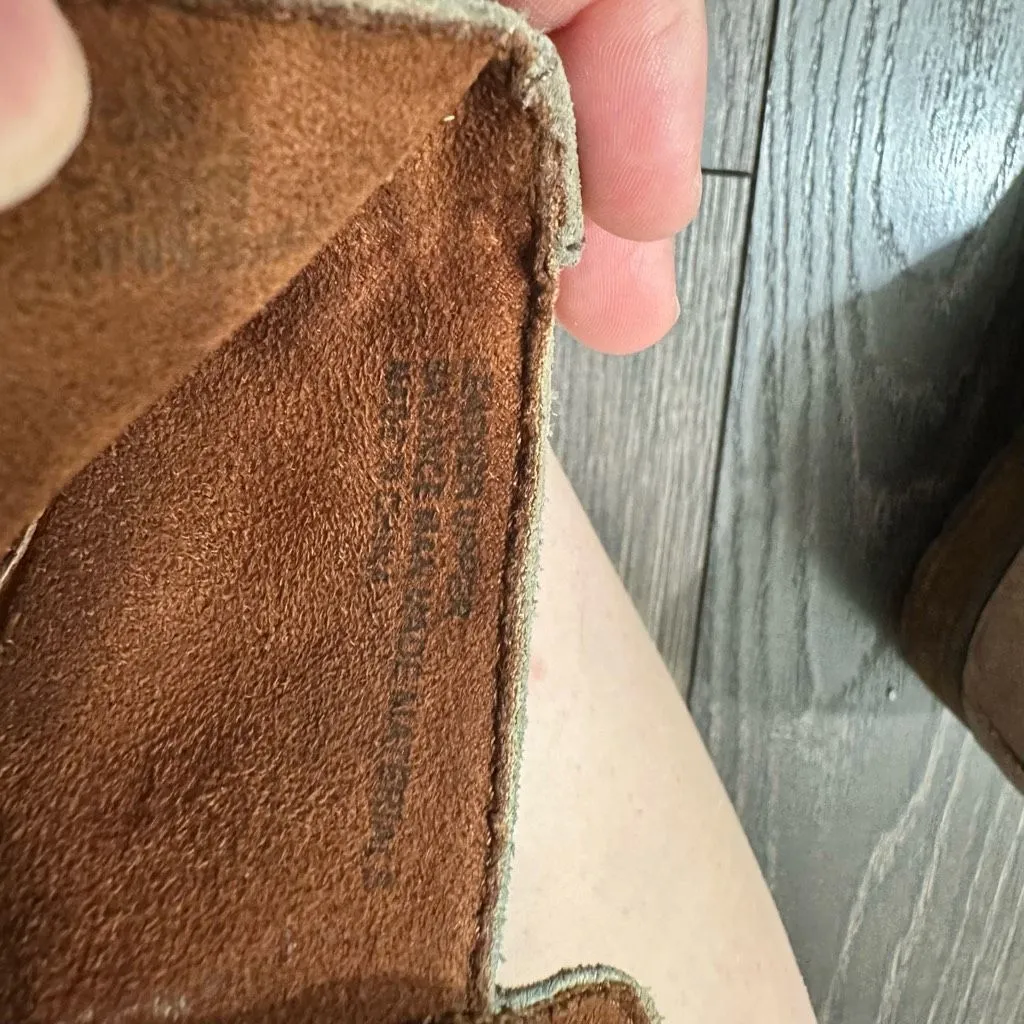 Born Women’s 6 Leather Distressed Ankle Buckle Strap Booties - Image 7