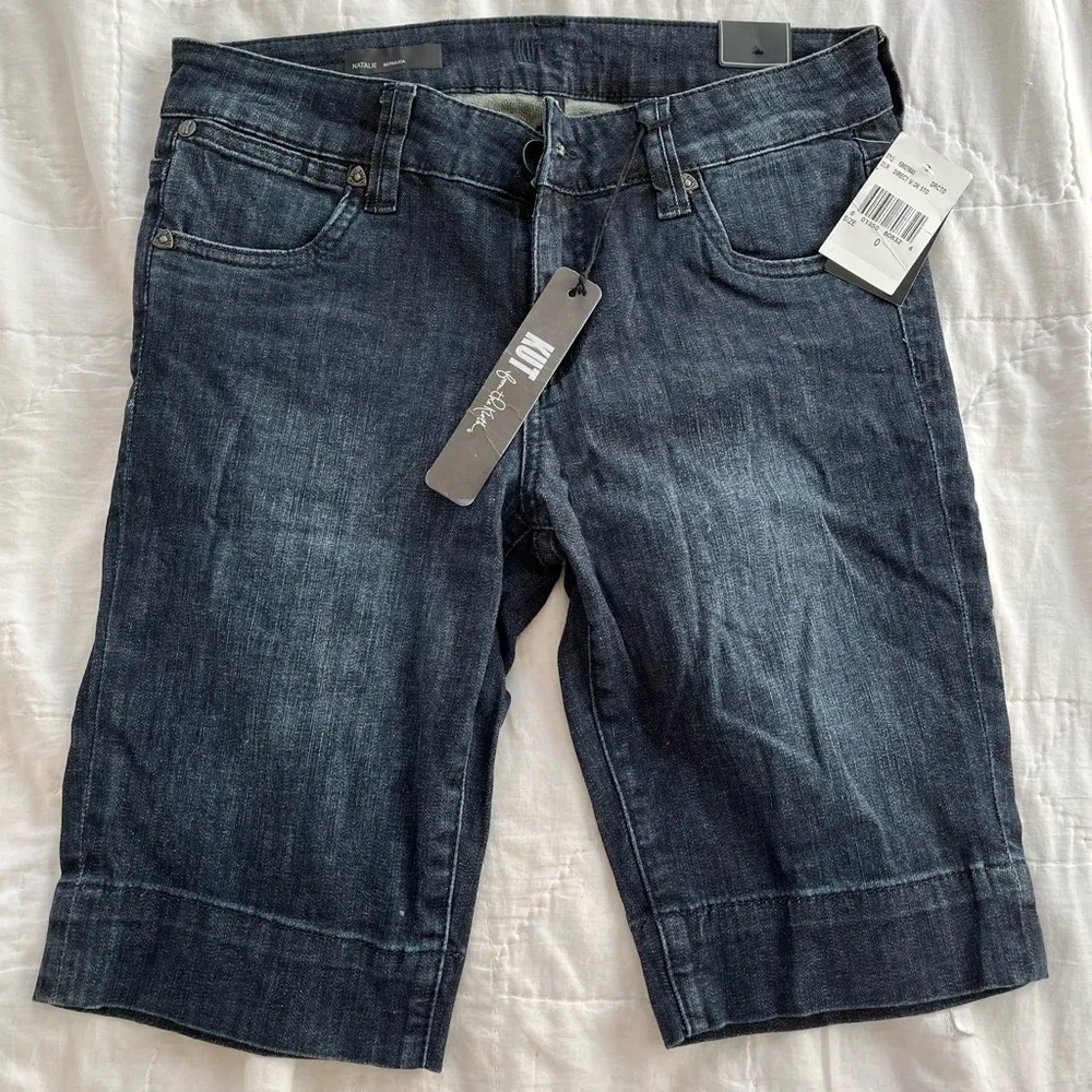 NWT: Natalie Bermuda Kut from the Kloth shorts - Image 4