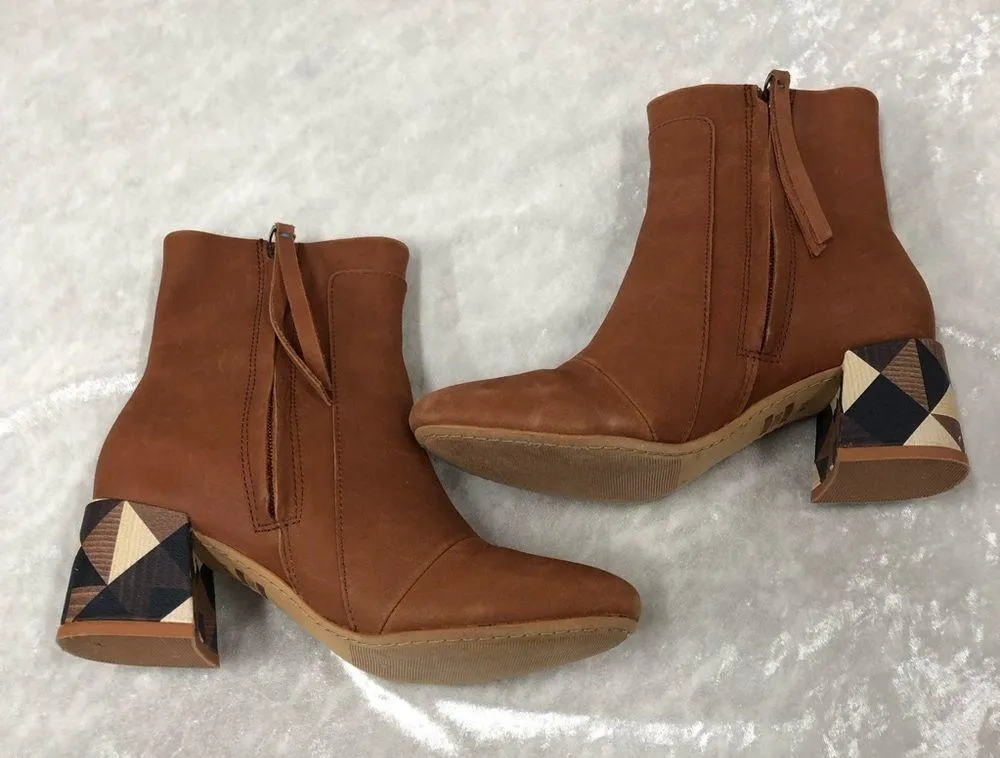 Toms suede rust orange booties size 5.5 - Image 9