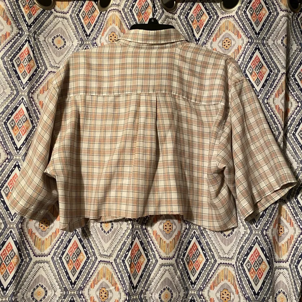 cropped flannel - Image 6