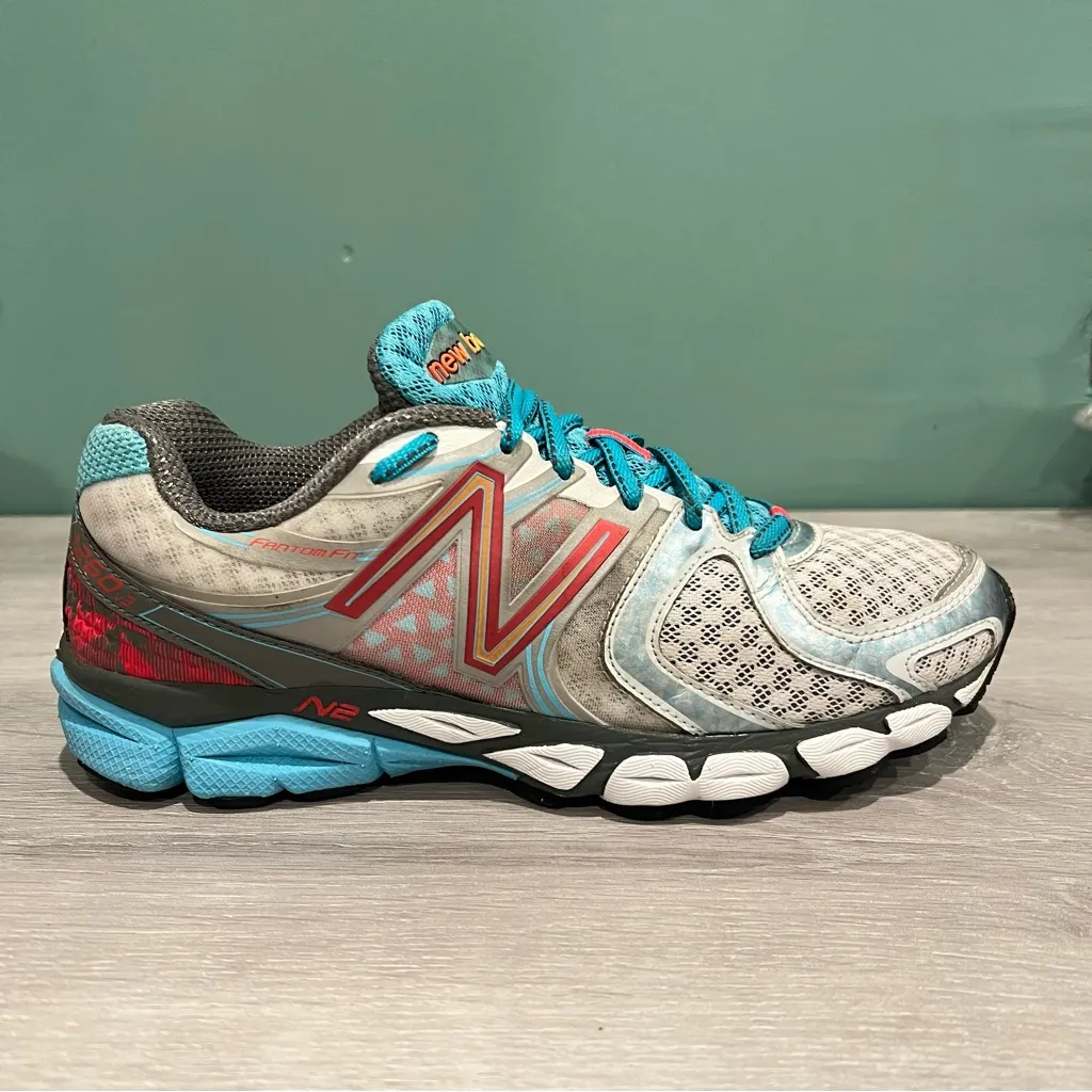 New Balance Women's W1260v3 Running Shoe - Image 10