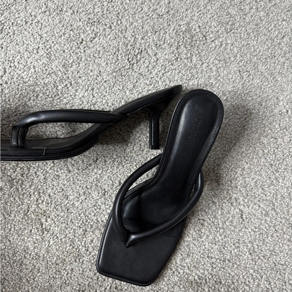 Women's Black Heeled Sandals - Image 2