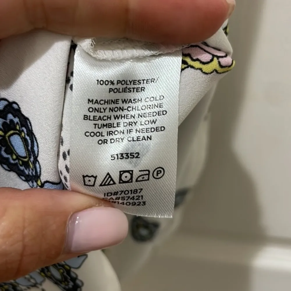 Loft White & Purple Floral V-Neck Tie Flutter Sleeve Curve Hem Blouse - Image 6