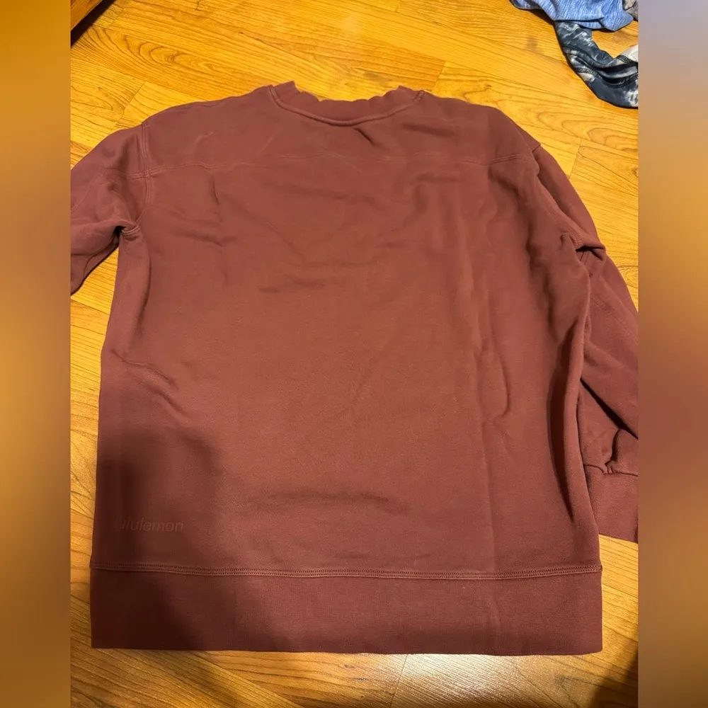 Lululemon sweatshirt - Image 2