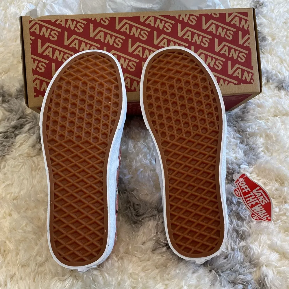 NWT Vans Asher Women’s Slip - on Shoes 🌸 - Image 5