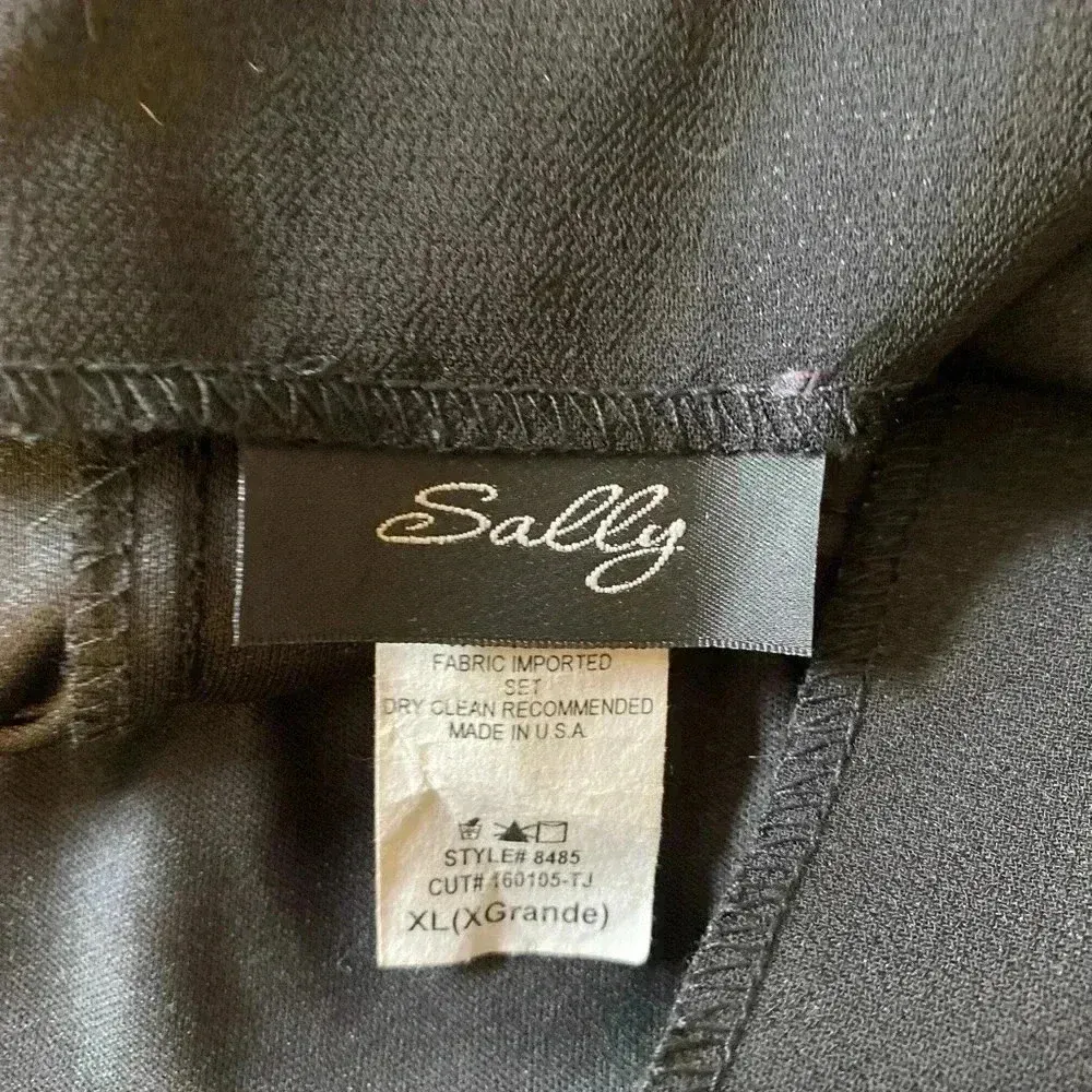 Black wedding dress with lace bodice and chiffon skirt and straps Size‎ XL - Image 3