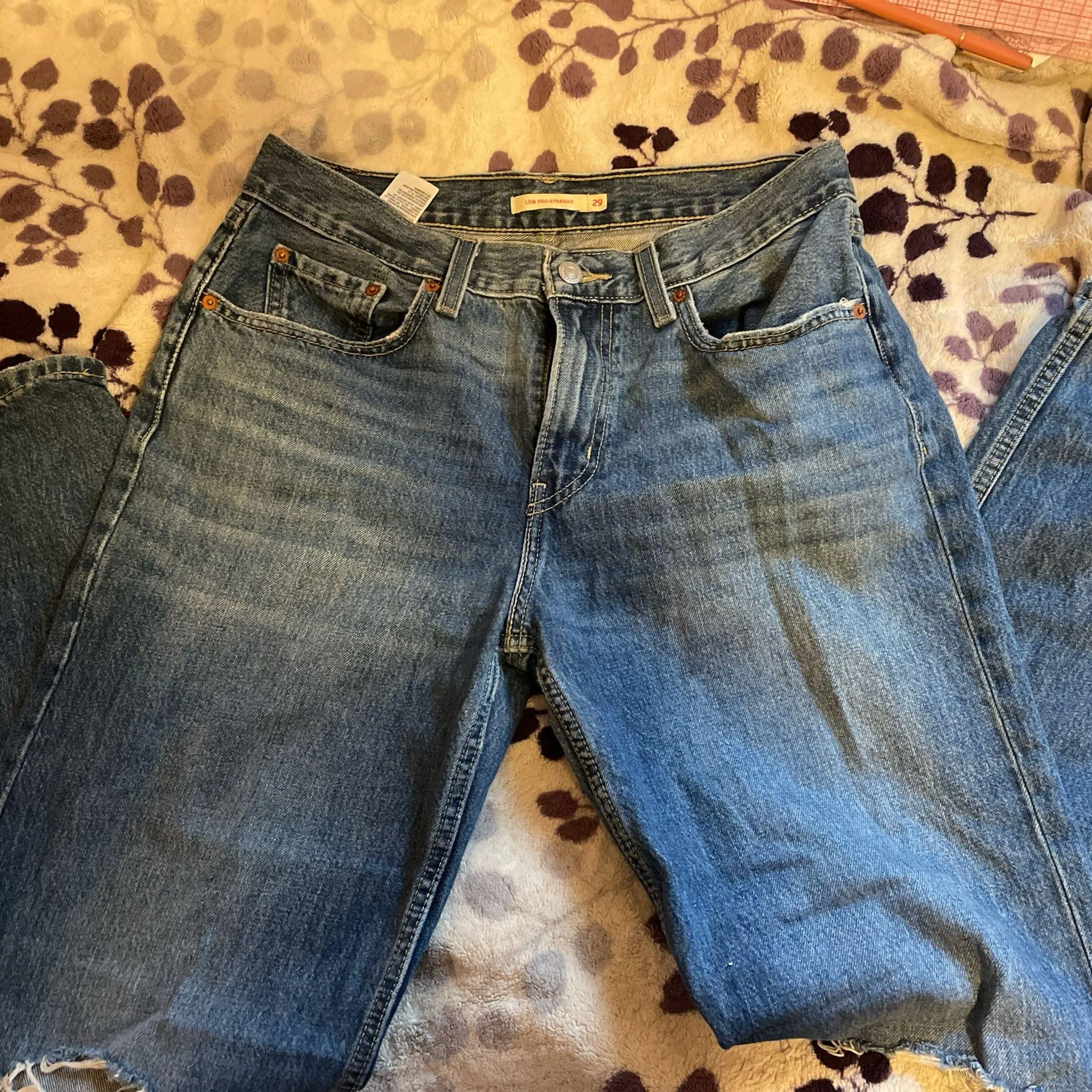 Levi’s Wide Leg Low Loose Jeans Straight Distressed Blue 32 - Image 3