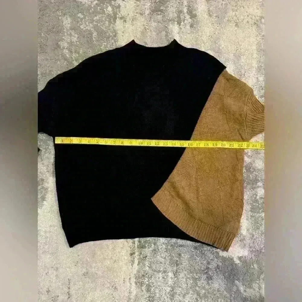 Women’s Black&Tan SHEIN Sweater - Image 6