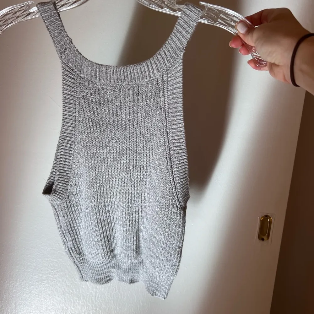 Light grey sweater tank size small. - Image 2
