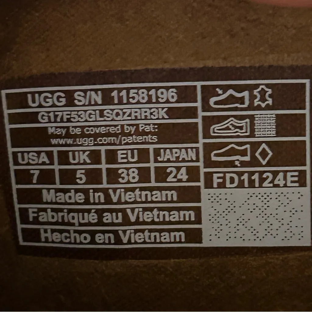 UGG  suede platform ankle boots booties shoes women’s 7 new - Image 3