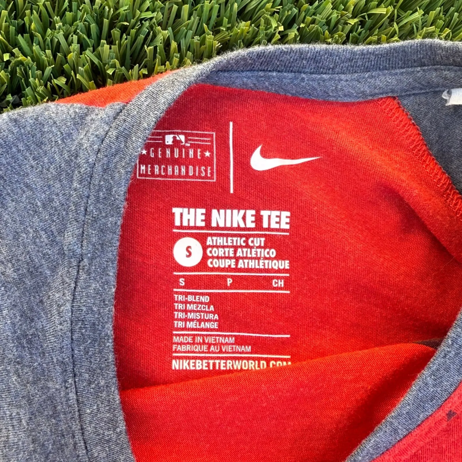 Nike Atlanta Braves tri-blend raglan 3/4-sleeve T-shirt - Image 2