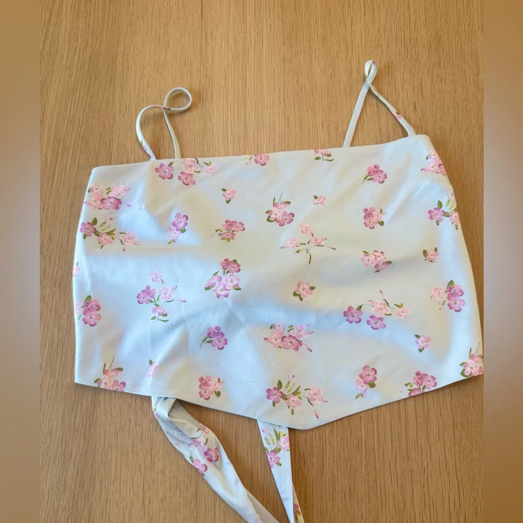 Revolve Satin Floral Handkerchief Cami Top Light Blue Pink Size L - Image 2